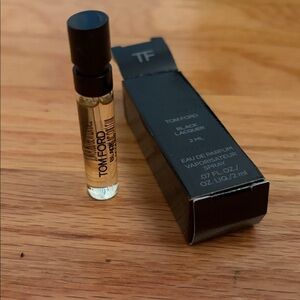 Tom Ford Black Lacquer Eau De Parfum Boxed Vial Spray 07 oz 2 ml sample size
